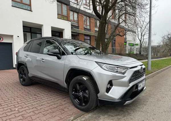 toyota rav4 Toyota RAV4 cena 126900 przebieg: 131700, rok produkcji 2021 z Mława